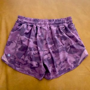 Lululemon Hotty Hot Short Long 4”